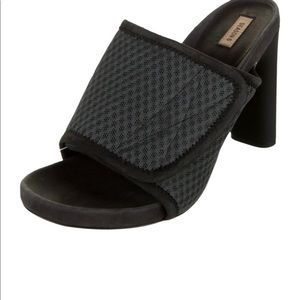 EUC Yeezy season 7 slides